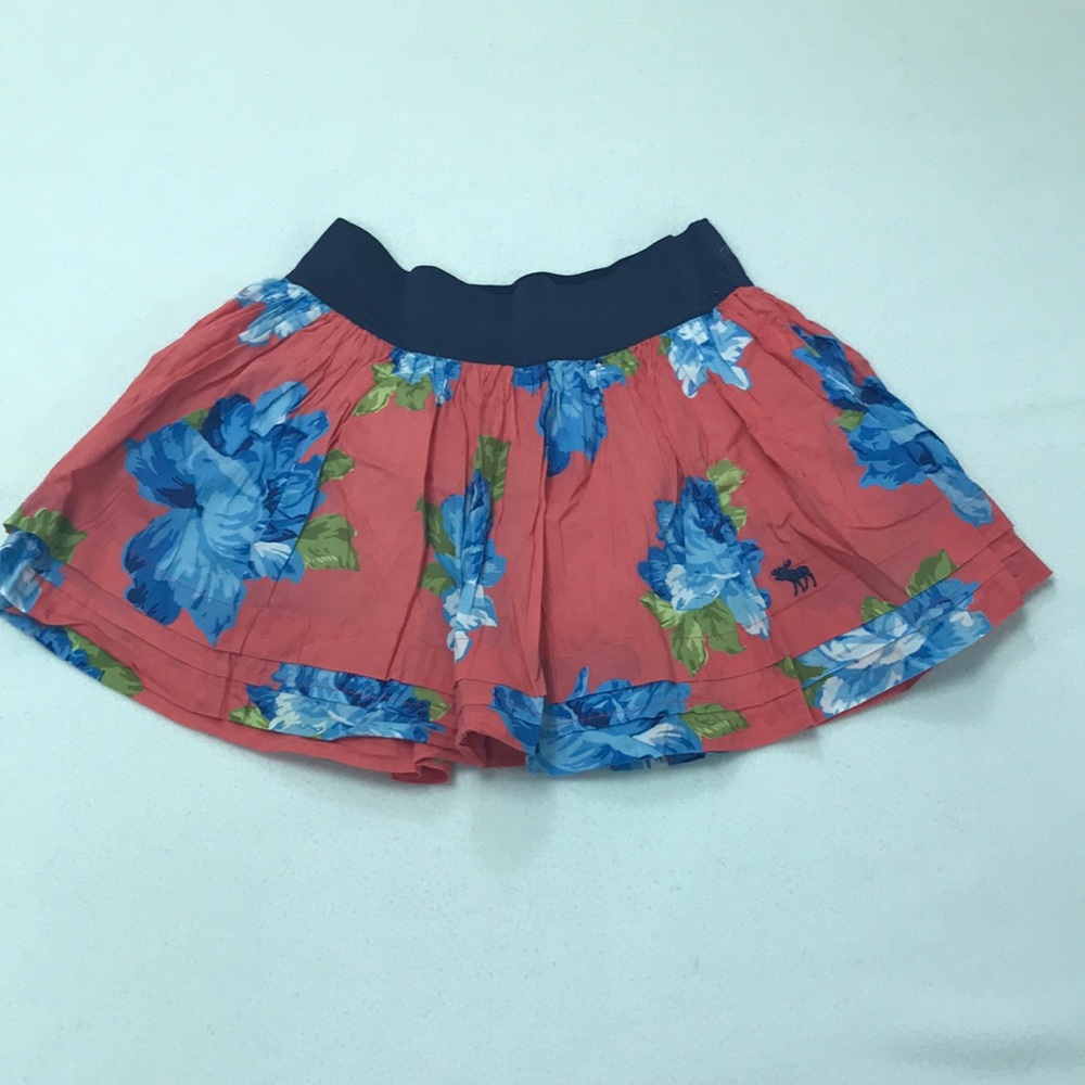 Abercrombie kids floral skirt with pockets!